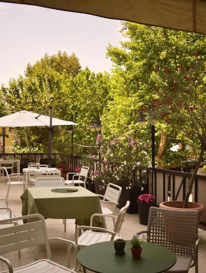 Hotel Miramare Et De La Ville Rimini Kültér fotó