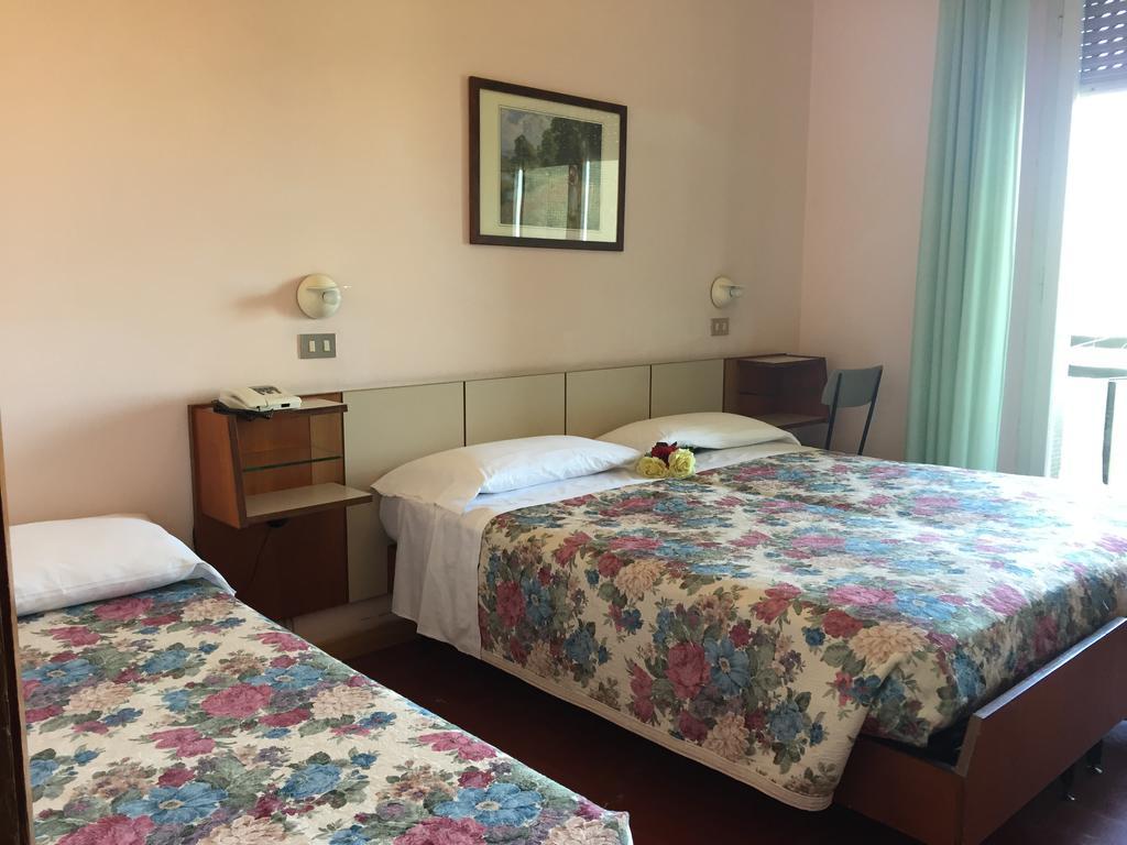 Hotel Miramare Et De La Ville Rimini Kültér fotó