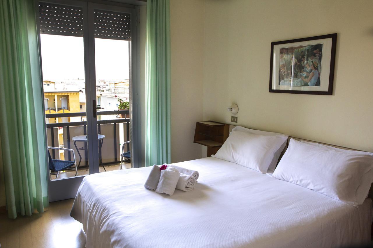 Hotel Miramare Et De La Ville Rimini Kültér fotó